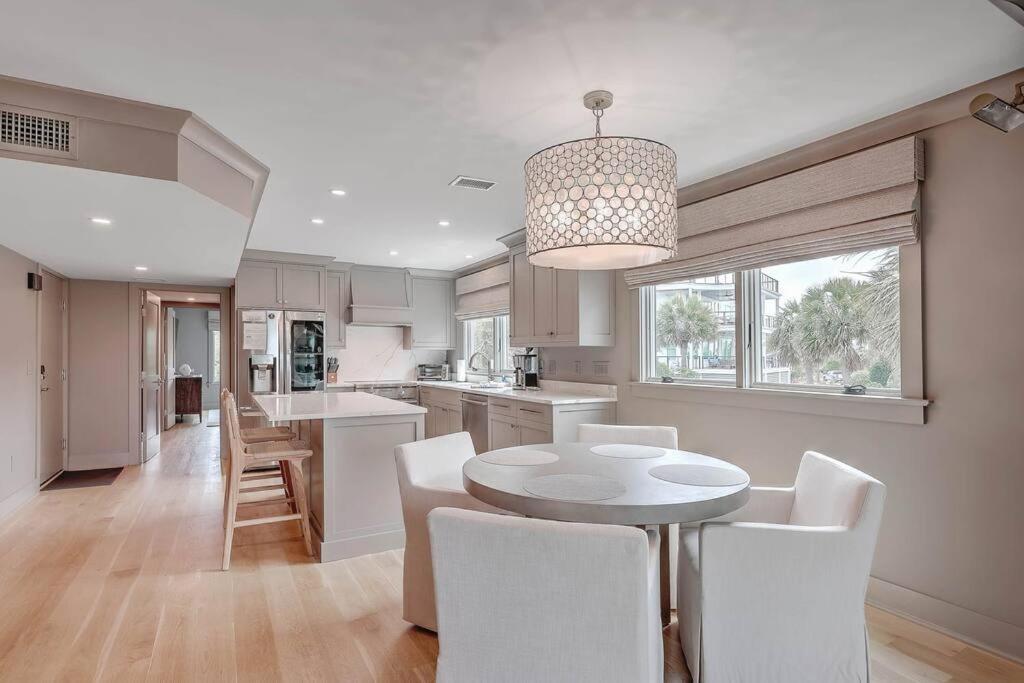 New Listing! Seagrove Villa 3A - Luxurious Ocean View! Isle of Palms Exterior foto