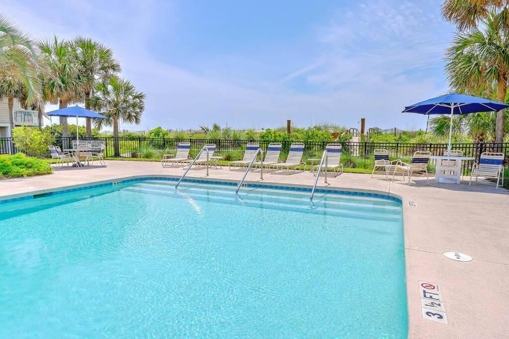 New Listing! Seagrove Villa 3A - Luxurious Ocean View! Isle of Palms Exterior foto