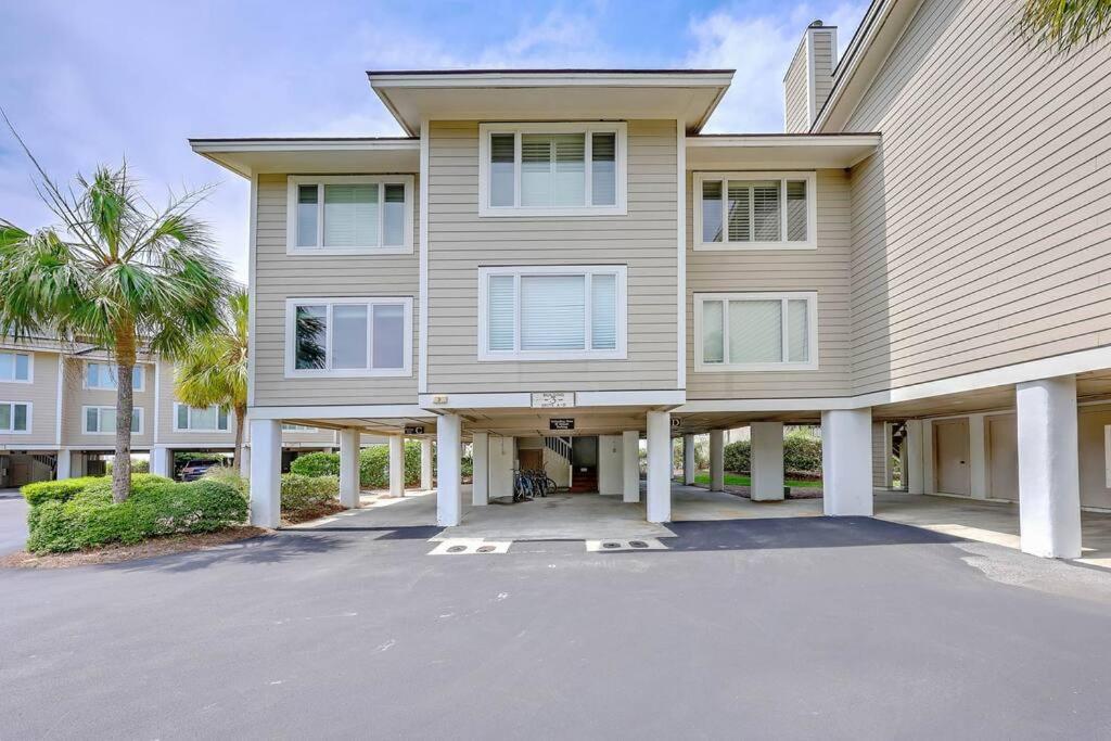 New Listing! Seagrove Villa 3A - Luxurious Ocean View! Isle of Palms Exterior foto